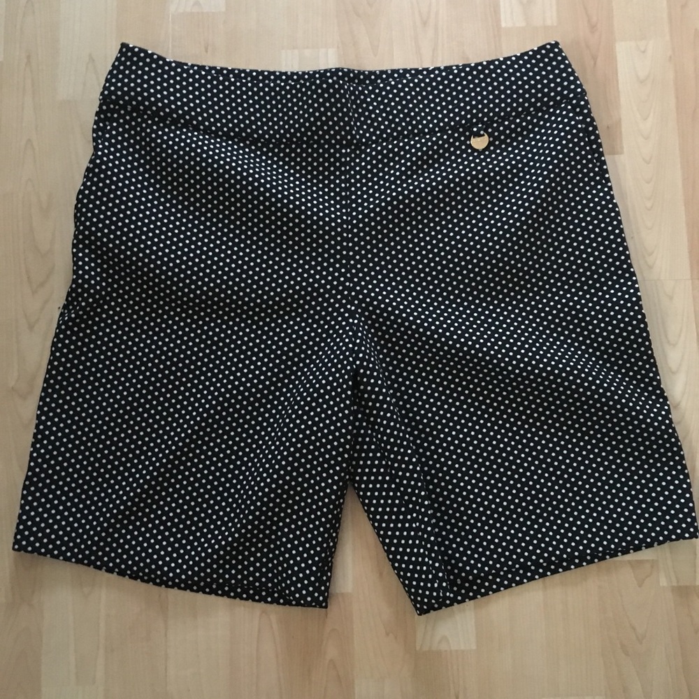 Ellen Tracy shorts
